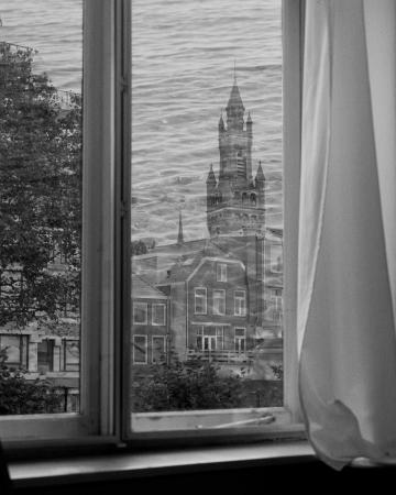  The mermaids gaze, dreaming The Hague