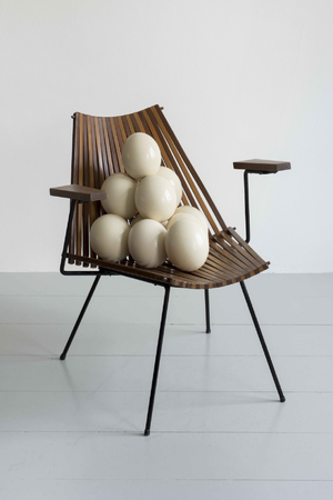  Eggs vs Chair