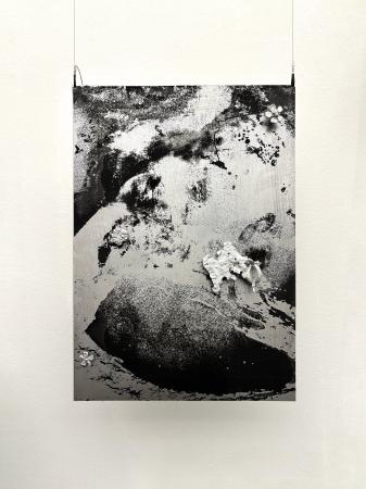  ECHOES ON POROUS GROUND