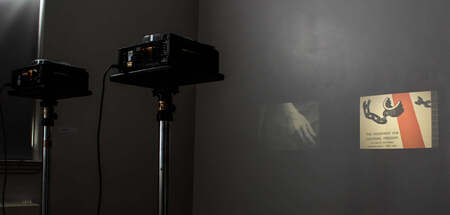 Between a Gaze and a Gesture  Between a Gaze and a Gesture
