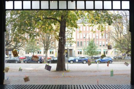  Silent meetings and loud breaks