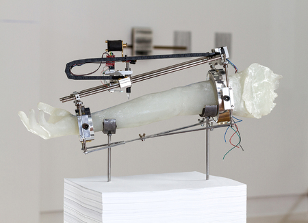  Radical Drawing Device