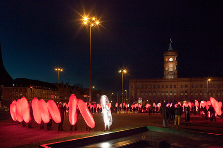  Signals, resonating Revolutions