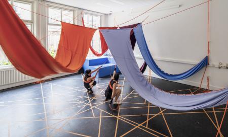  Risking entanglement