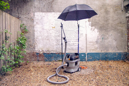  Untitled (sculpture with vacuum cleaner)