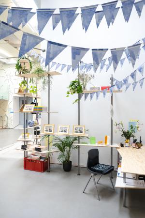  BAK.Ultradependent Public School 