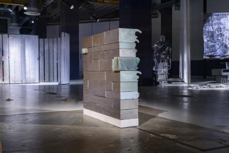  WALL, DDW205 - de muur die niet afscheidt
