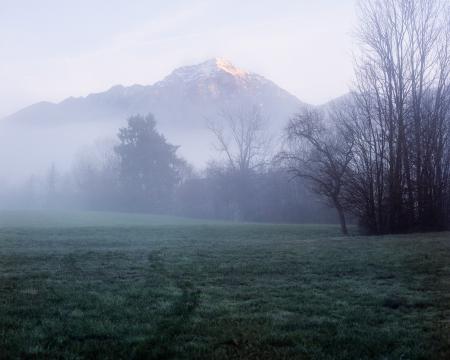  In the mountains, the sun is shining