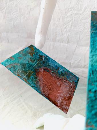  Mineral Shapeshifting: new relationship dynamics