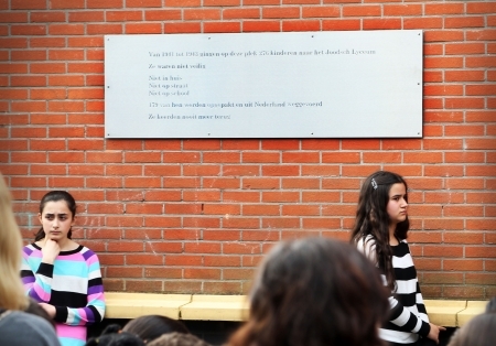  Ontwerp plaquette voormalig Joods Lyceum