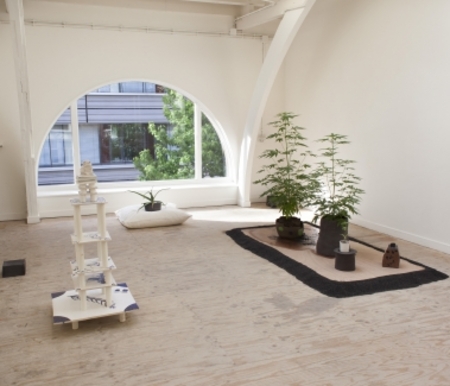  installation view: NOT A POTTER