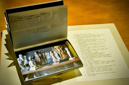  Tiny book, "6 Collectible cars," collection of 33 pictures