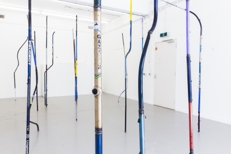  Untrammelled, away she goes.