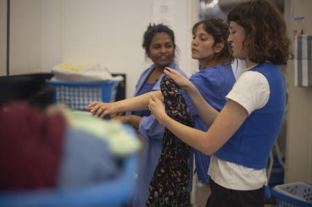  Air out your dirty laundry