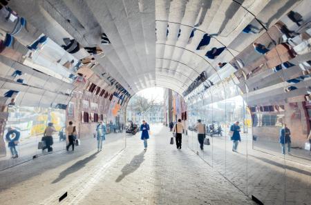  Spiegel Tunnel