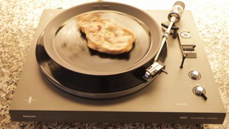 Latent apparitions N°3, Family of liberals  Latent apparitions N°3, Family of liberals