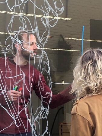  Raamproject; een 1,2 cm nabijheidservaring in een 1,5 m afstandsmaatschappij