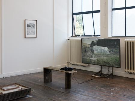  Exhibition view - Rocks, roots, unearth