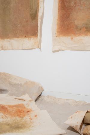  À Volta do Barro (Around Clay)