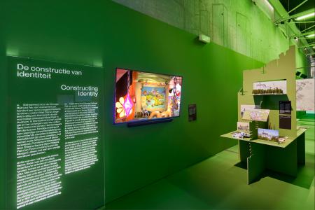  Hypnosis of the Stolen Painting- The Geographer