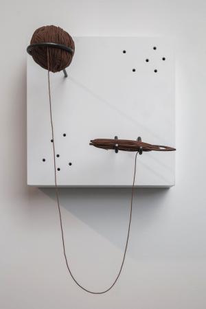  Vitrines: Netting and Waiting