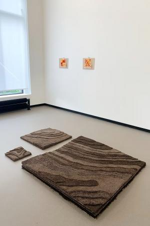   "Hij wilde me altijd alles uitleggen, maar ik keek met de loep naar het tapijt" 