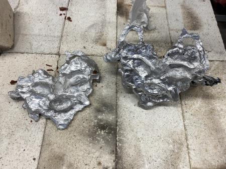  Aluminium Hearts