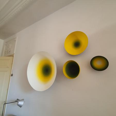  Yellow to Black shells