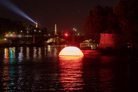 Sunset in Paris © Photo by Jean Baptiste Gurliat  Sunset in Paris © Photo by Jean Baptiste Gurliat