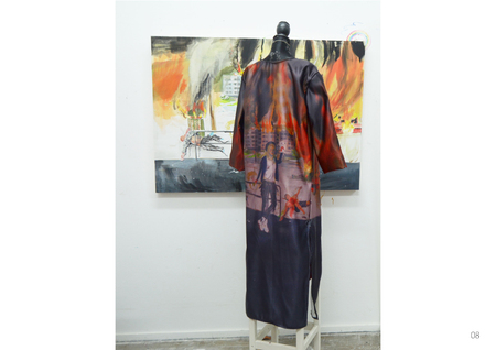  enjoy my coffe in the middle of the war